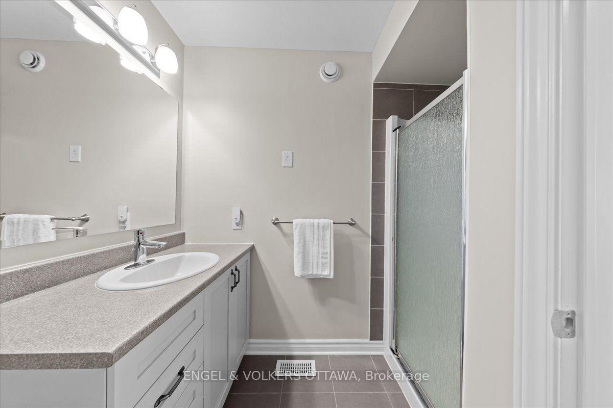 Photo 33 of 75 Blueheart Bay, Ottawa, Barrhaven - Longfields — HOMEH