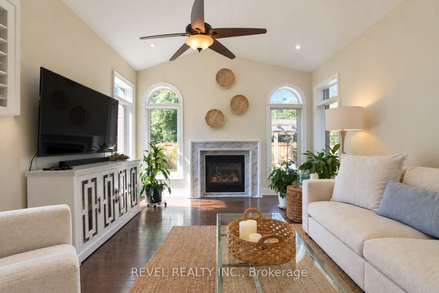 Photo 15 of 36 Turner Drive, Barrie, Bayshore — HOMEH