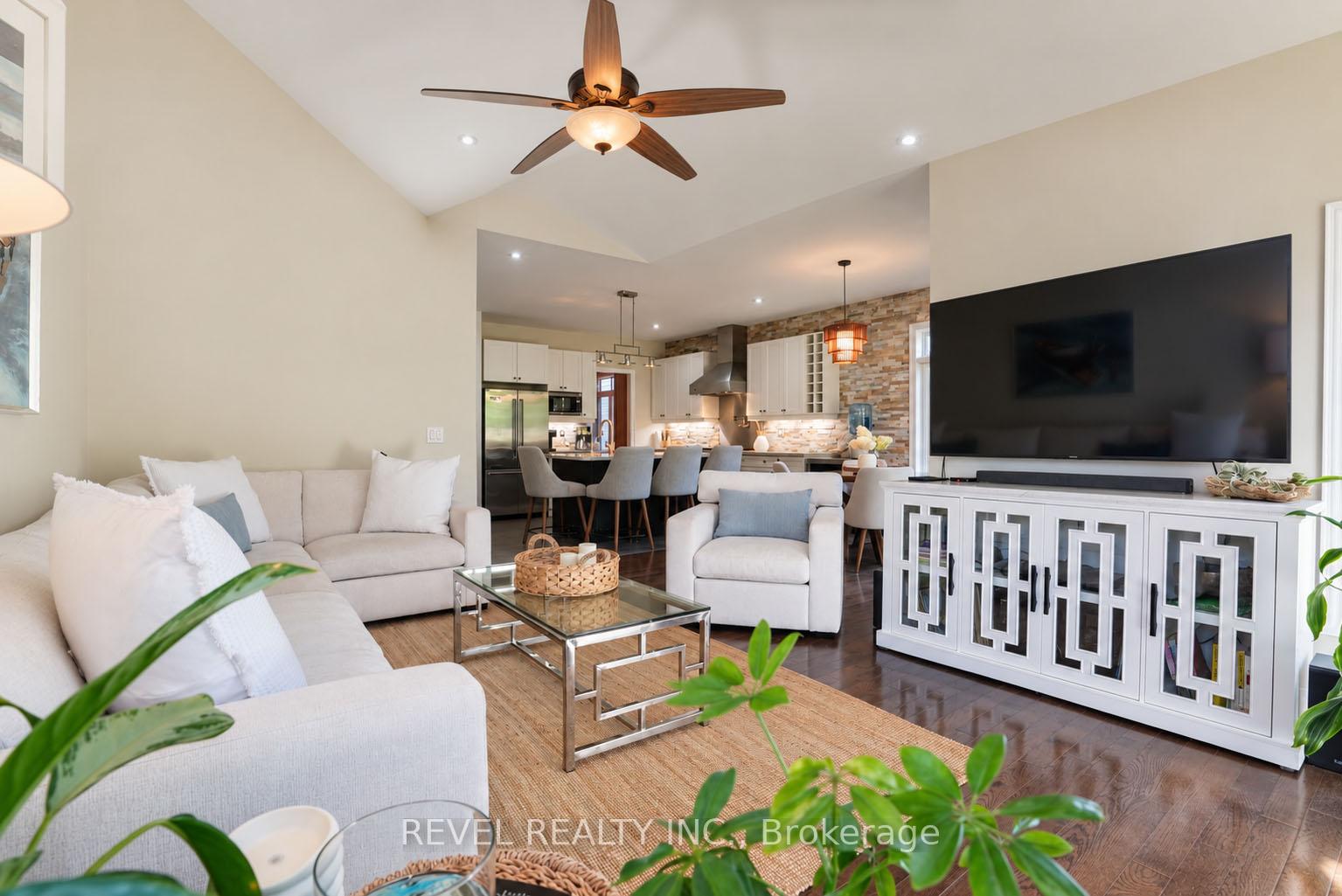 Photo 17 of 36 Turner Drive, Barrie, Bayshore — HOMEH