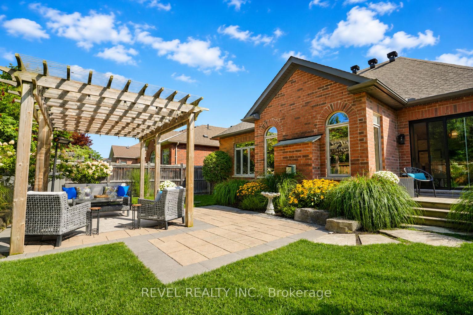 Photo 27 of 36 Turner Drive, Barrie, Bayshore — HOMEH