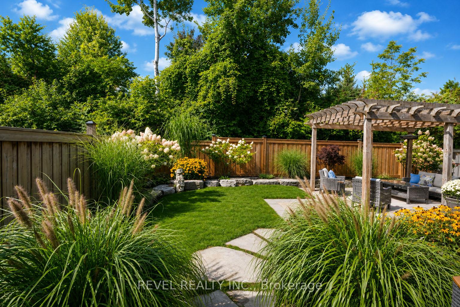 Photo 28 of 36 Turner Drive, Barrie, Bayshore — HOMEH