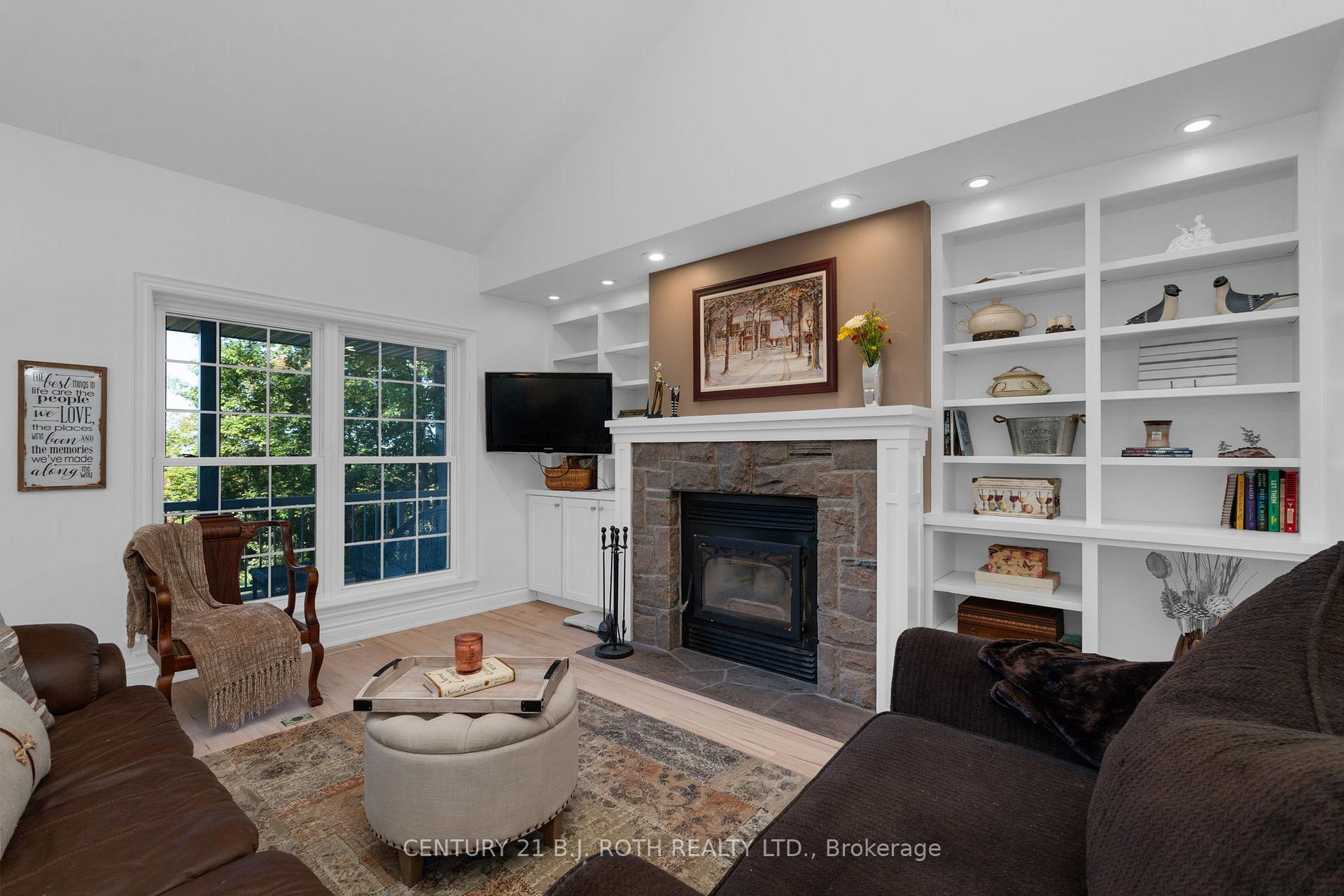 Photo 8 of 2710 Portage Trail, Springwater, Rural Springwater — HOMEH