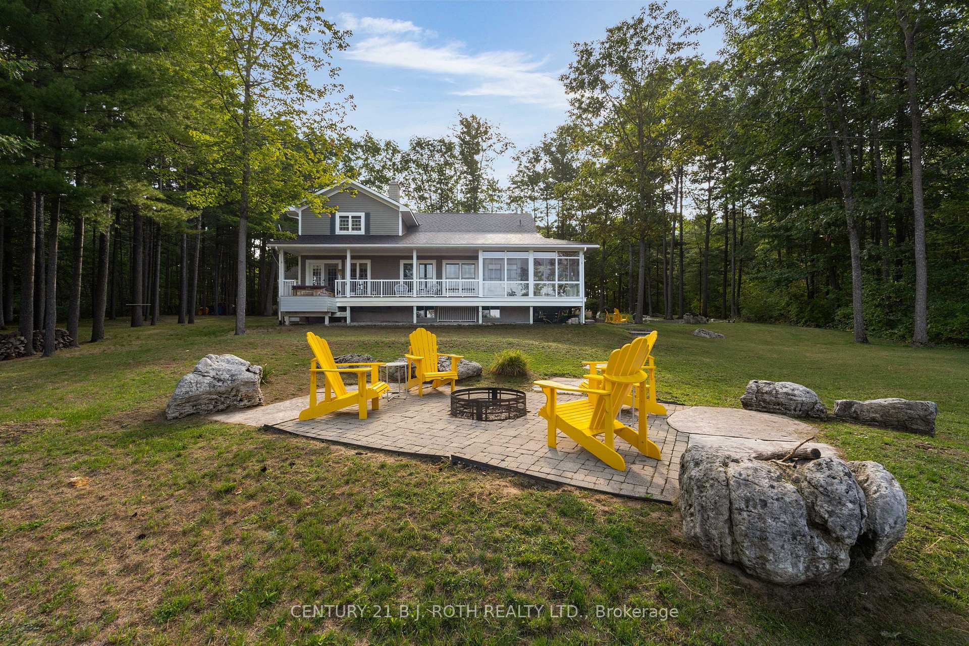 Photo 39 of 2710 Portage Trail, Springwater, Rural Springwater — HOMEH