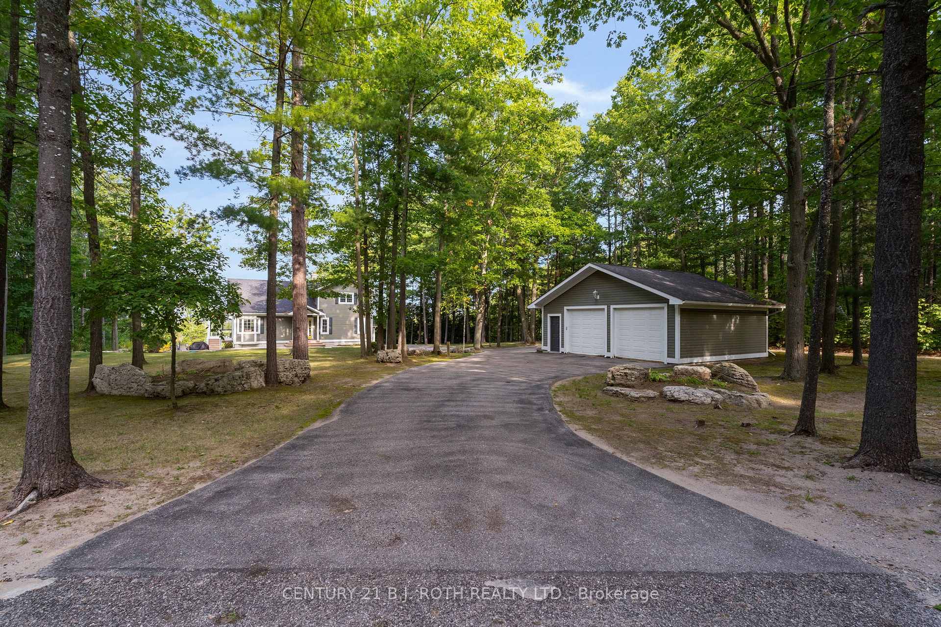 Photo 42 of 2710 Portage Trail, Springwater, Rural Springwater — HOMEH