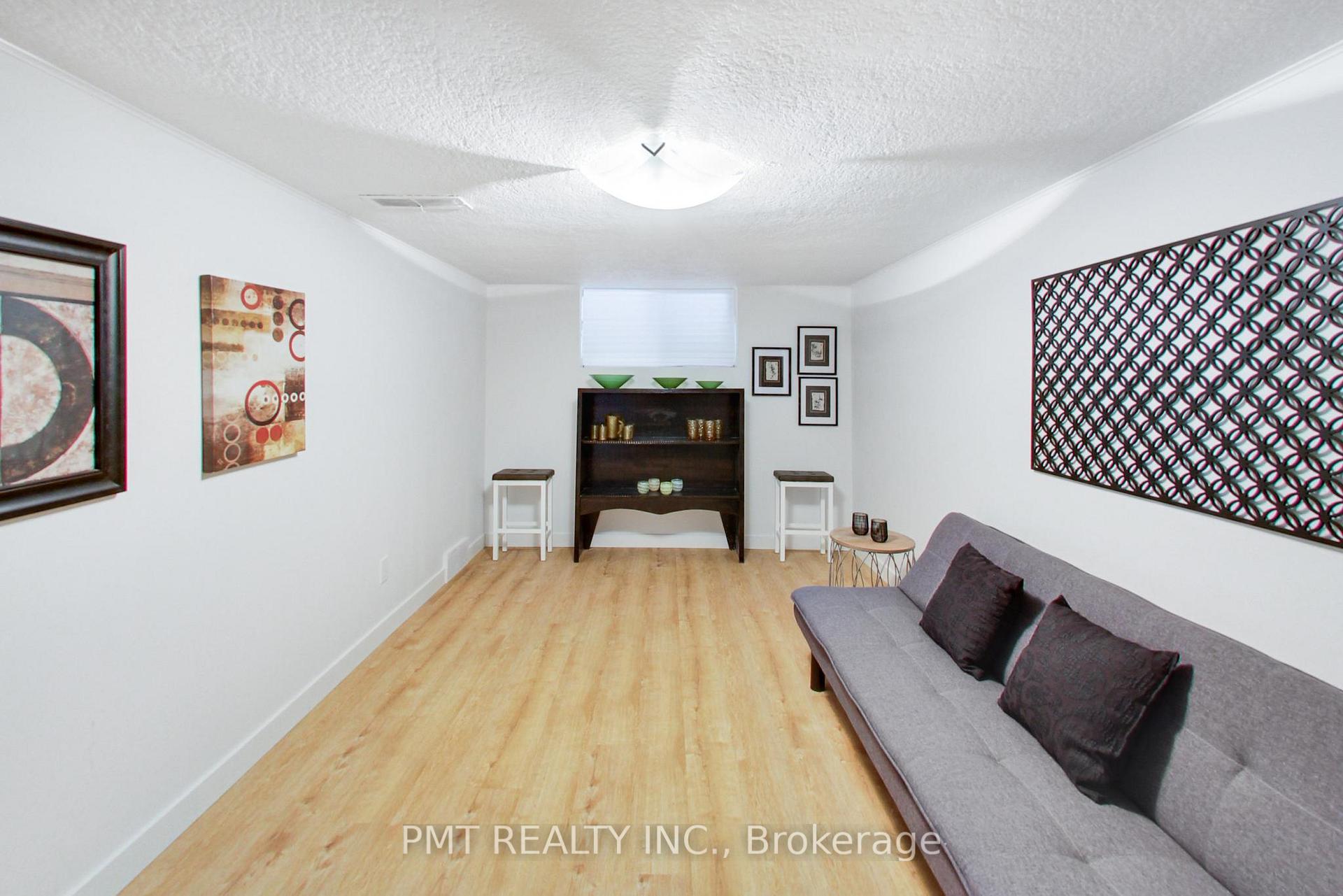 Photo 27 of 25 Ronald Avenue, North York, Briar Hill-Belgravia — HOMEH