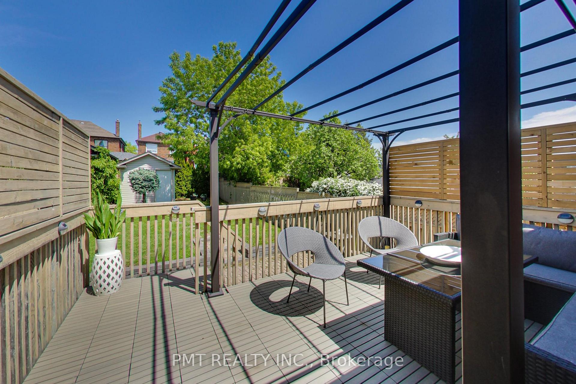 Photo 31 of 25 Ronald Avenue, North York, Briar Hill-Belgravia — HOMEH