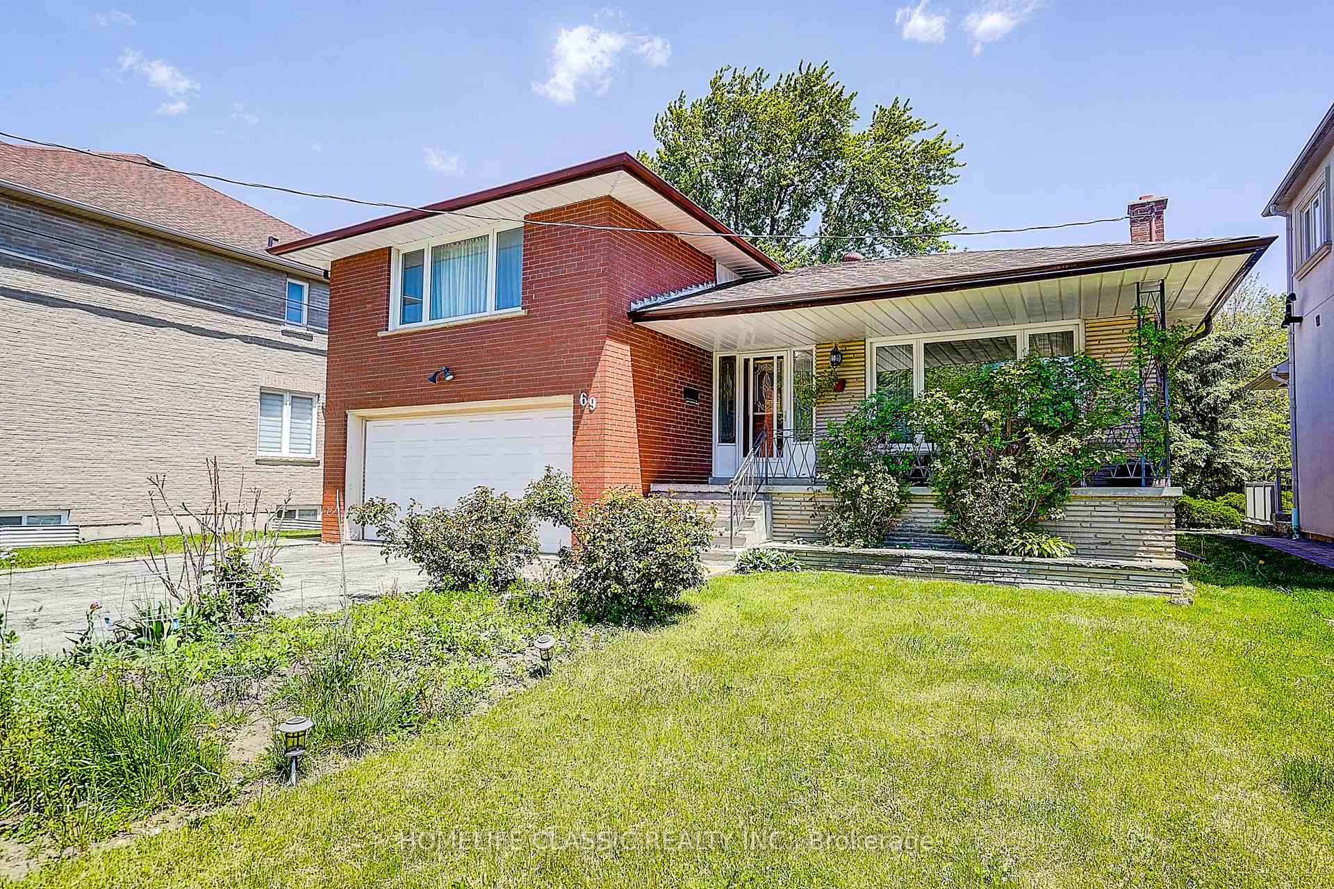 Photo 1 of 69 Elm Avenue, Richmond Hill, Langstaff — HOMEH