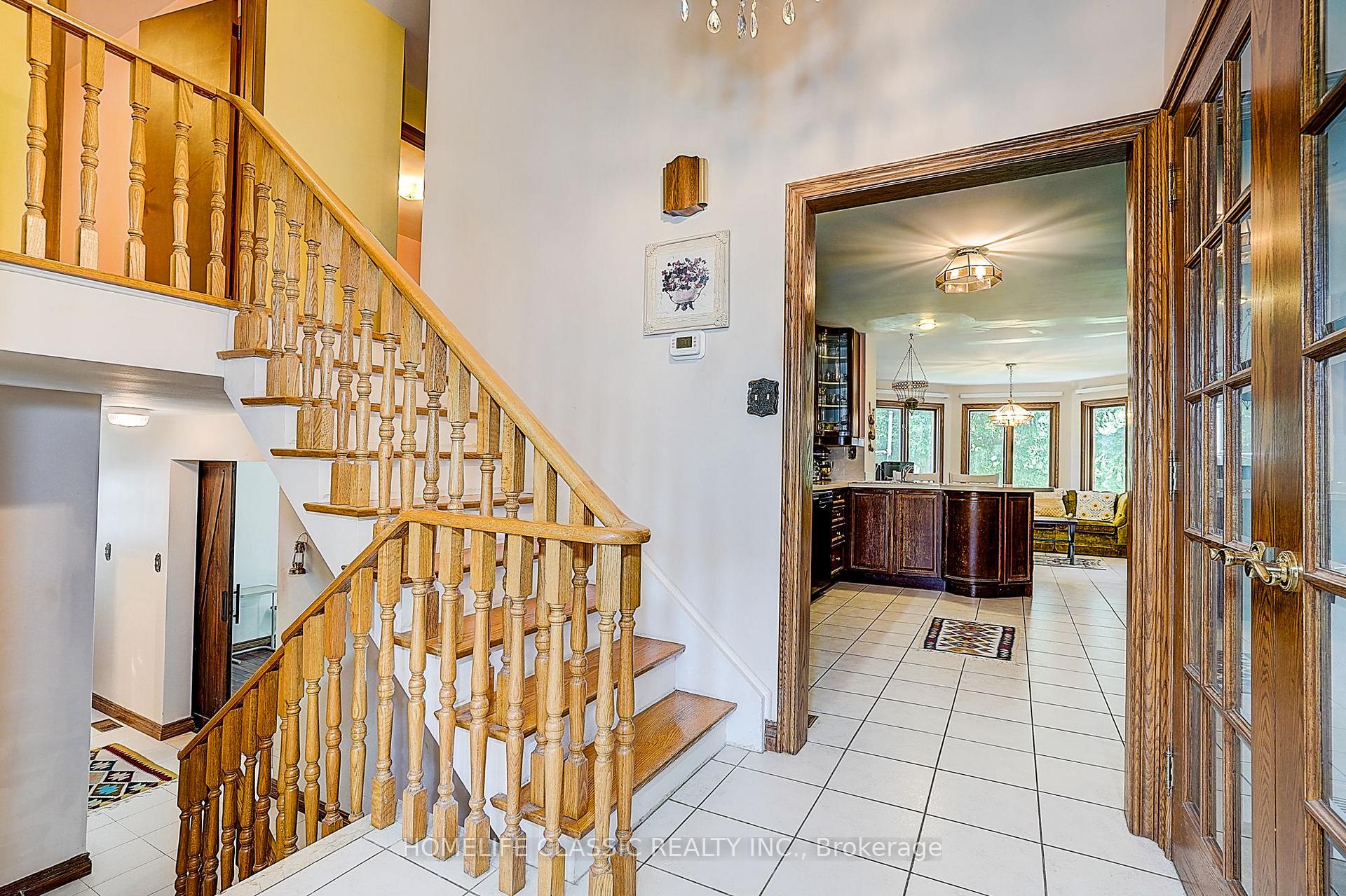 Photo 7 of 69 Elm Avenue, Richmond Hill, Langstaff — HOMEH