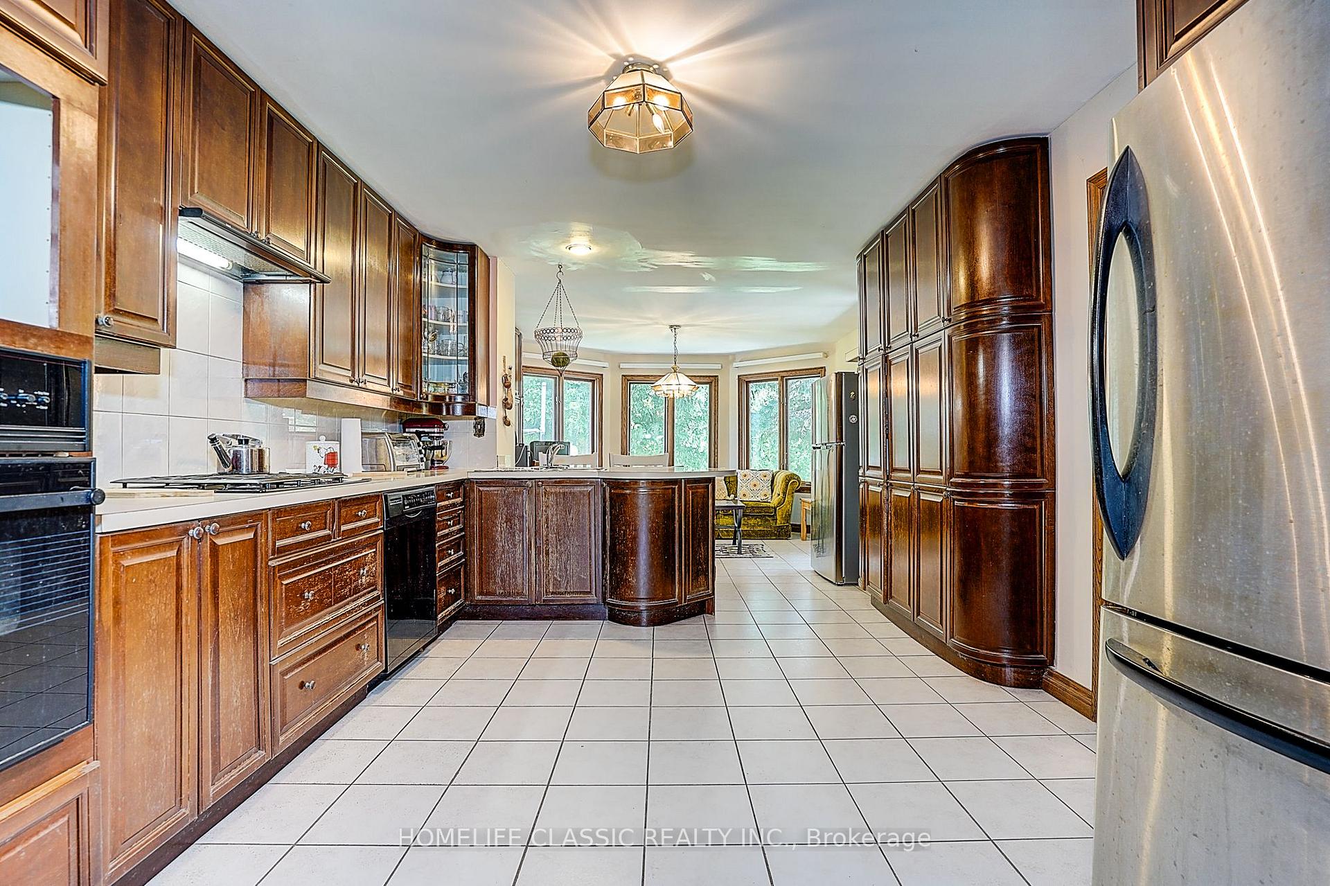 Photo 9 of 69 Elm Avenue, Richmond Hill, Langstaff — HOMEH