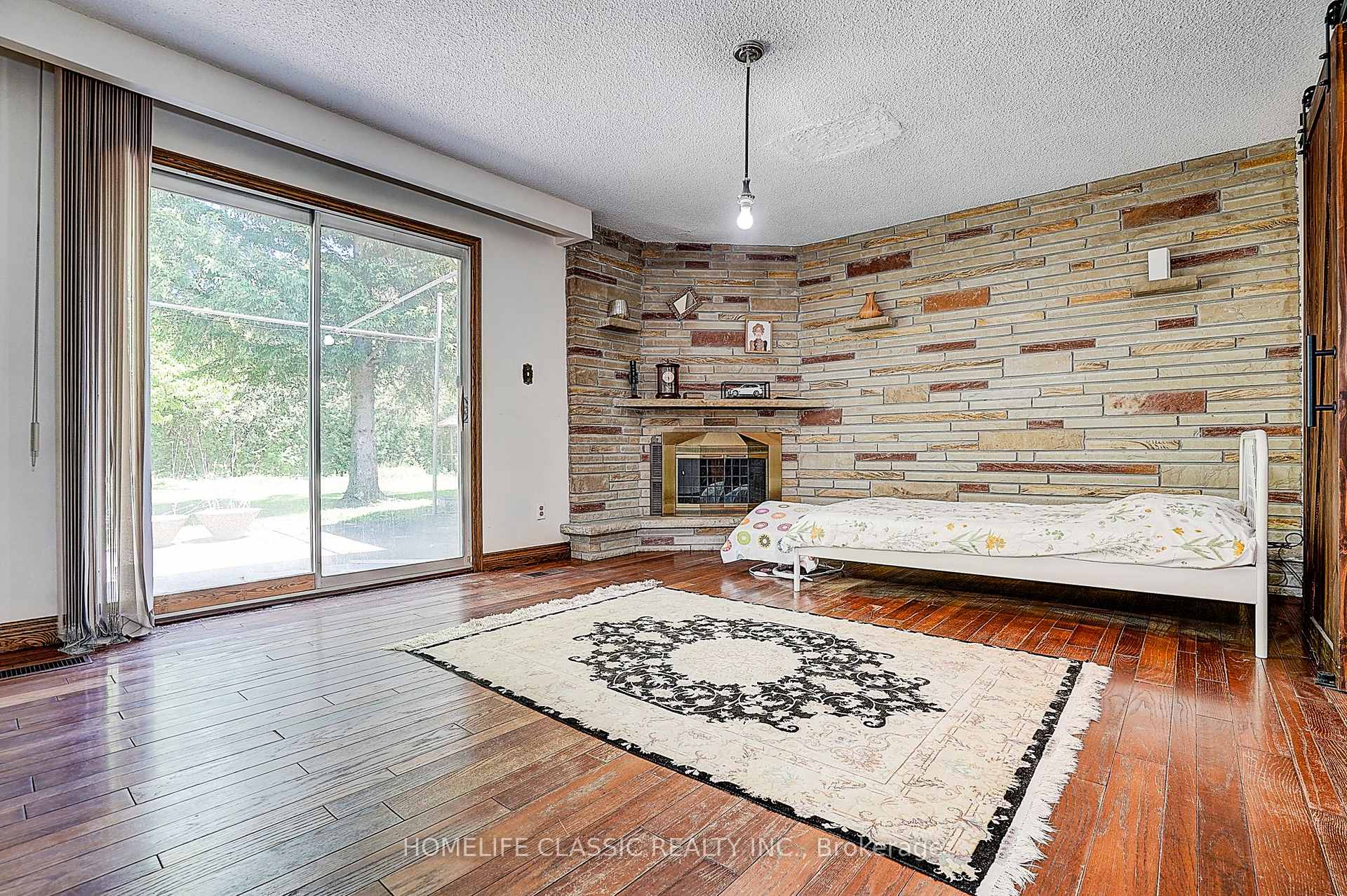 Photo 17 of 69 Elm Avenue, Richmond Hill, Langstaff — HOMEH