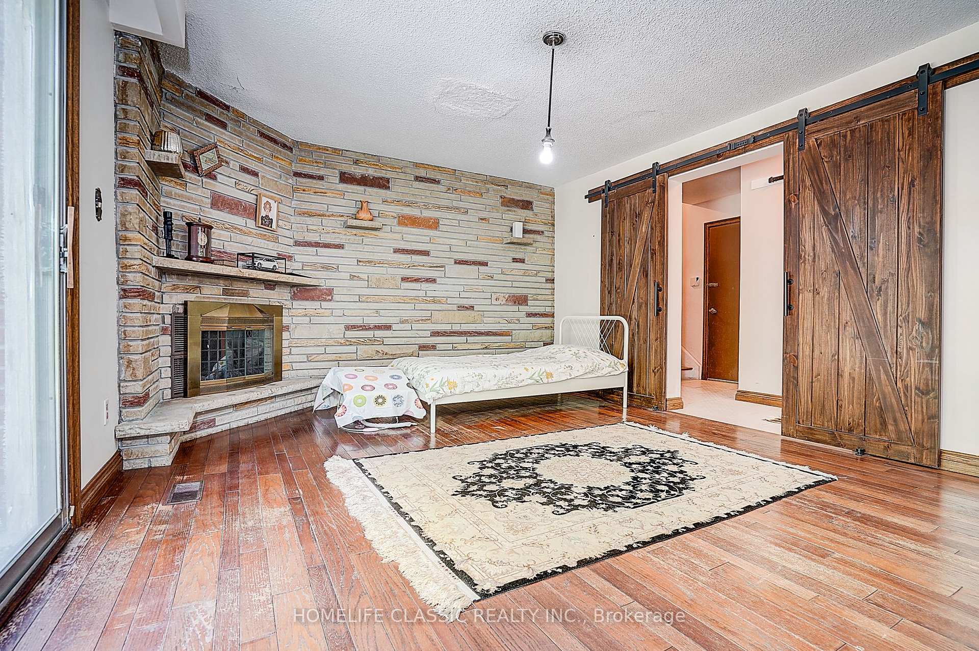 Photo 18 of 69 Elm Avenue, Richmond Hill, Langstaff — HOMEH