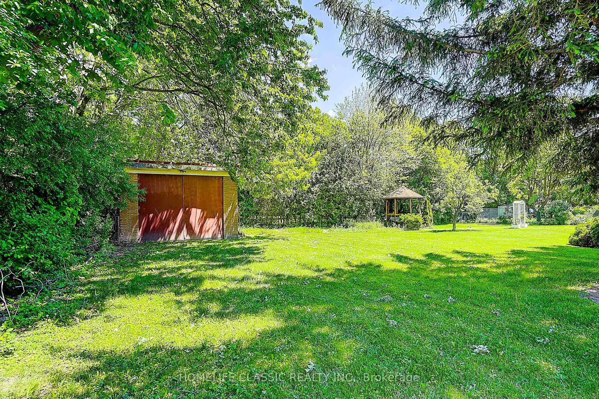 Photo 24 of 69 Elm Avenue, Richmond Hill, Langstaff — HOMEH