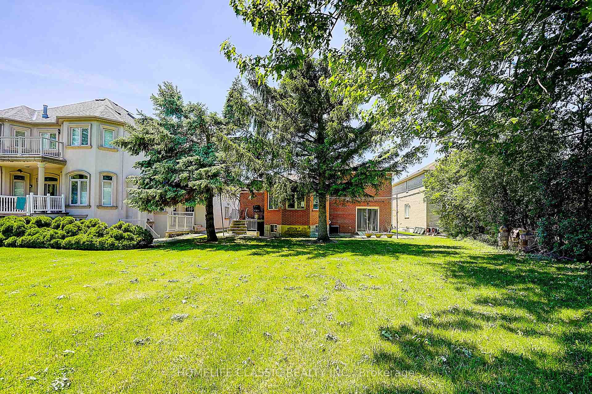 Photo 27 of 69 Elm Avenue, Richmond Hill, Langstaff — HOMEH