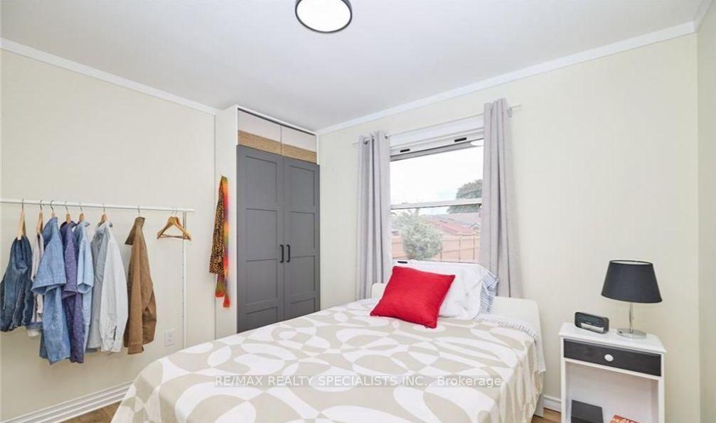 Photo 12 of Unit Upper, 6 Gormley Crescent, St. Catharines, Carlton/Bunting — HOMEH