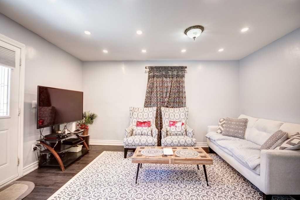 Photo 11 of Unit Main, 111 Ellington Drive, Scarborough, Wexford-Maryvale — HOMEH