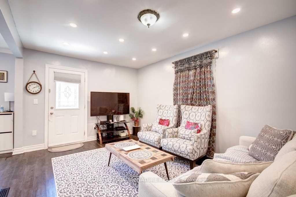 Photo 14 of Unit Main, 111 Ellington Drive, Scarborough, Wexford-Maryvale — HOMEH