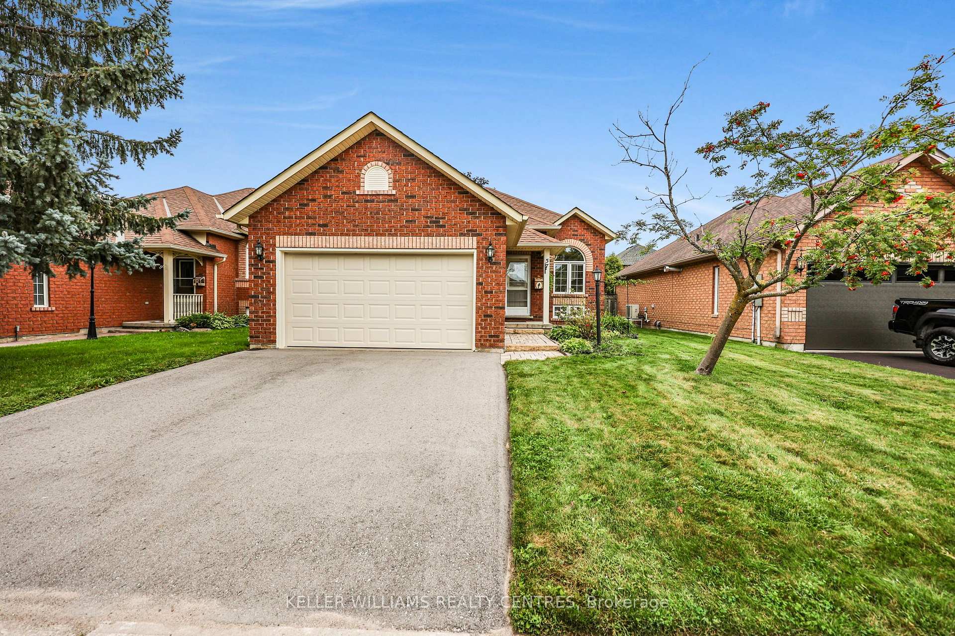 Photo 2 of 57 Rinaldo Road, Georgina, Keswick South — HOMEH