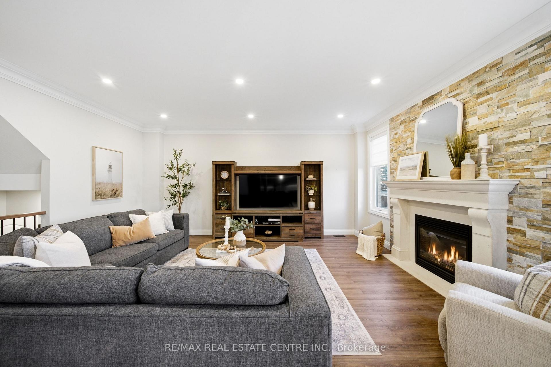 Photo 16 of 4670 Bracknell Road, Burlington, Alton — HOMEH