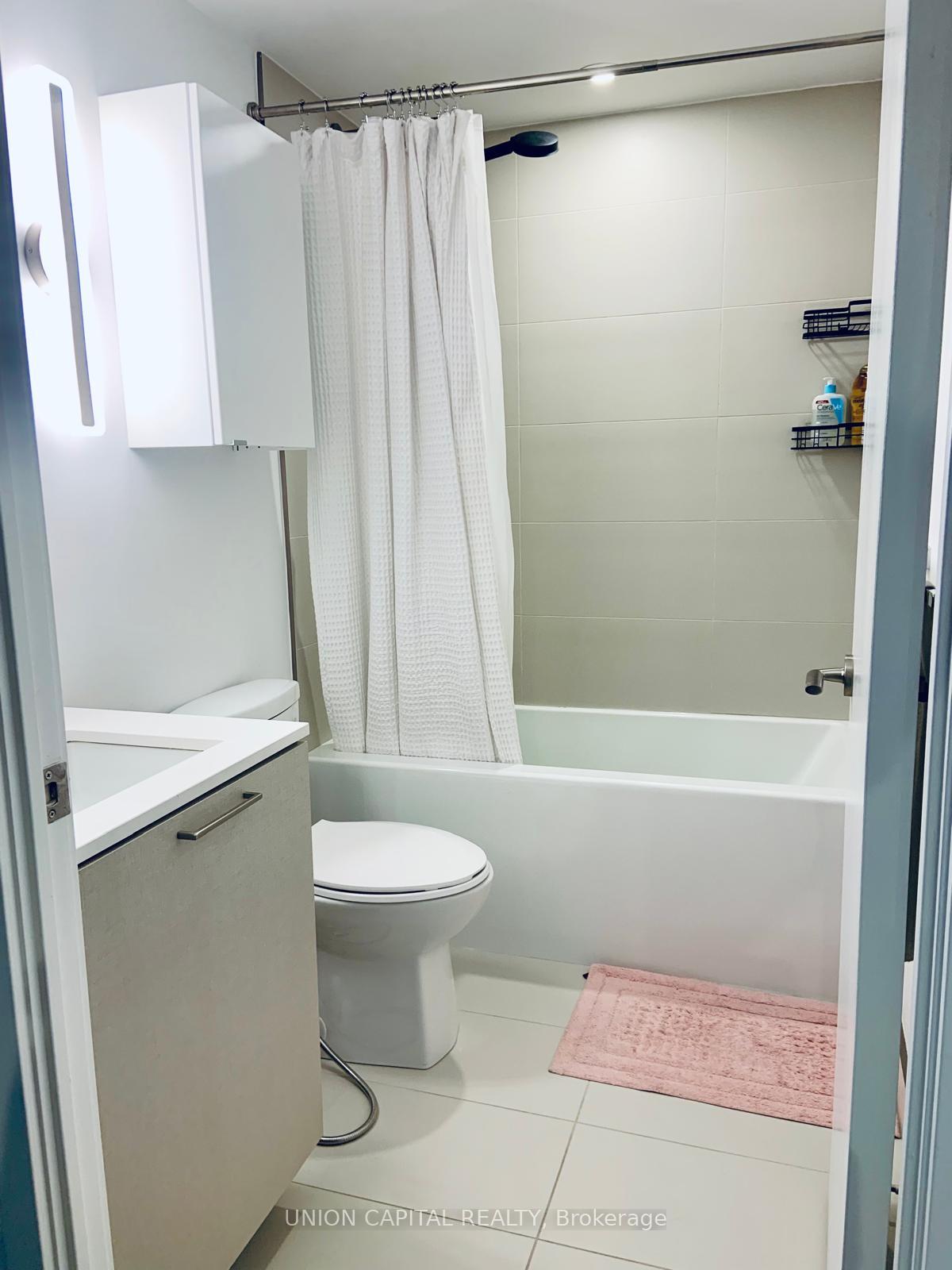 Photo 6 of Unit 905, 19 Western Battery Road, Toronto, Niagara — HOMEH