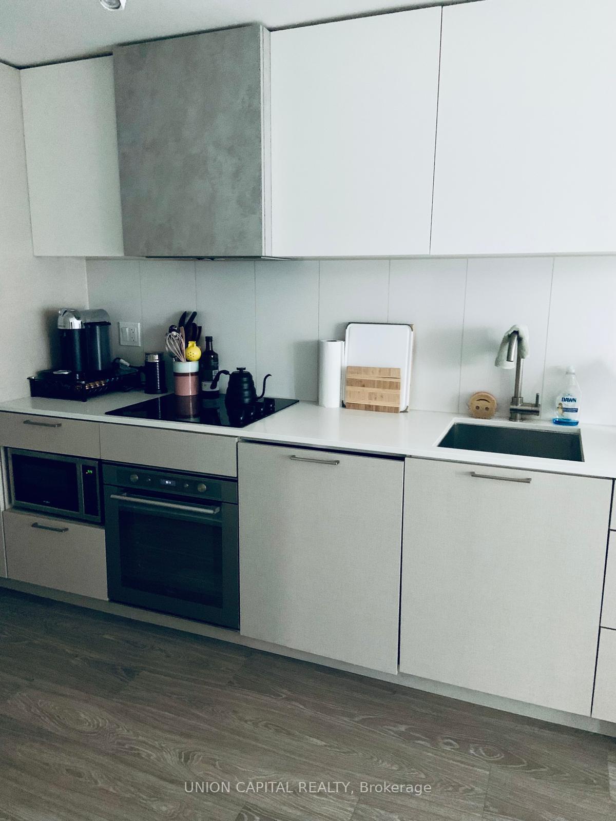 Photo 10 of Unit 905, 19 Western Battery Road, Toronto, Niagara — HOMEH