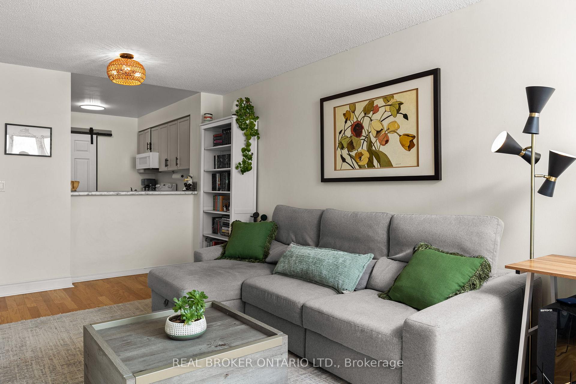 Photo 7 of Unit 504, 140 Dunlop Street E, Barrie, City Centre — HOMEH