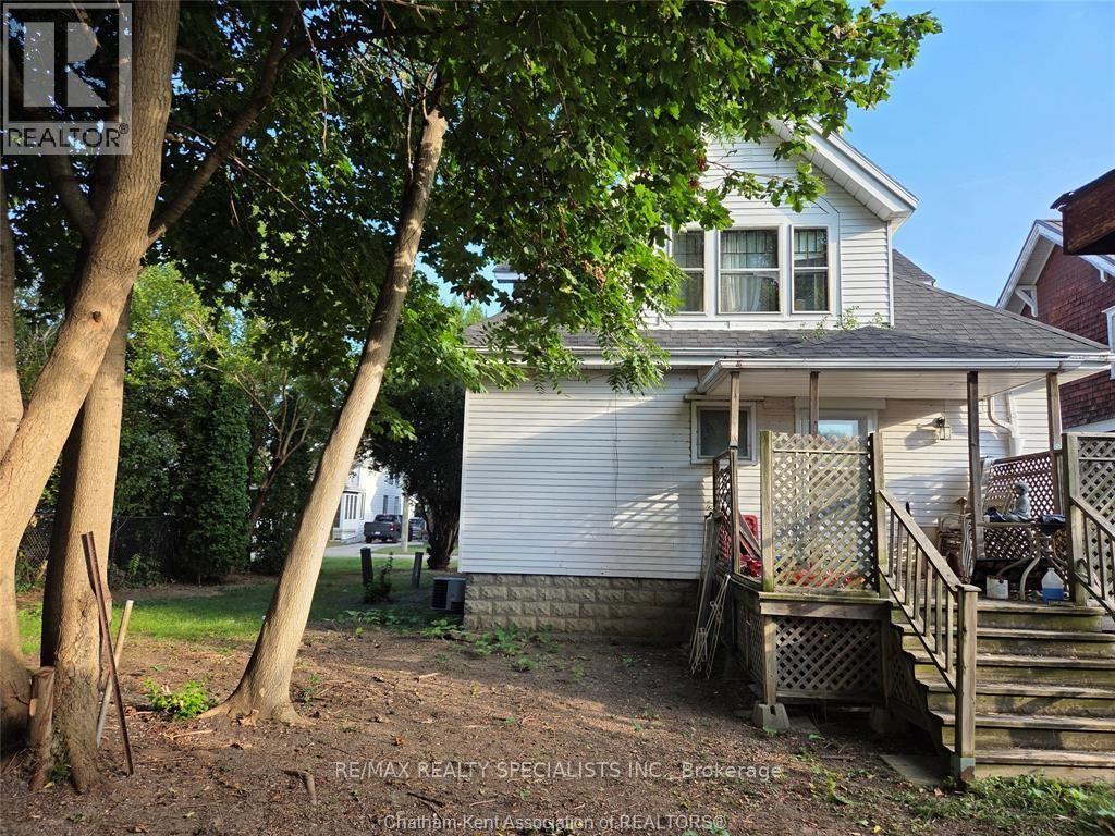 Photo 3 of 24 Stanley Avenue, Chatham-Kent — HOMEH