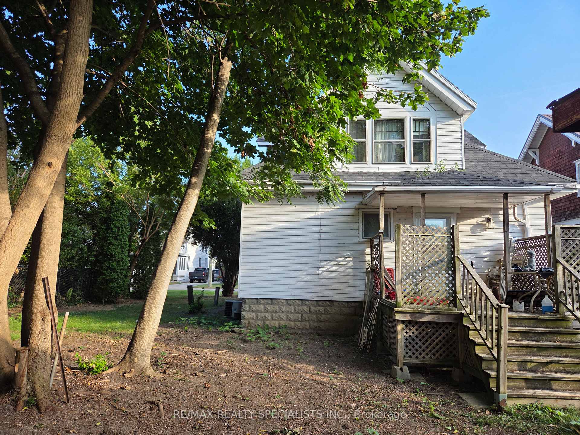Photo 6 of 24 Stanley Avenue, Chatham-Kent — HOMEH