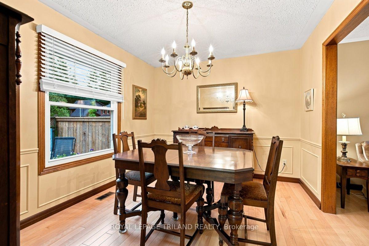 Photo 13 of 7 Glenview Crescent, London, North H — HOMEH