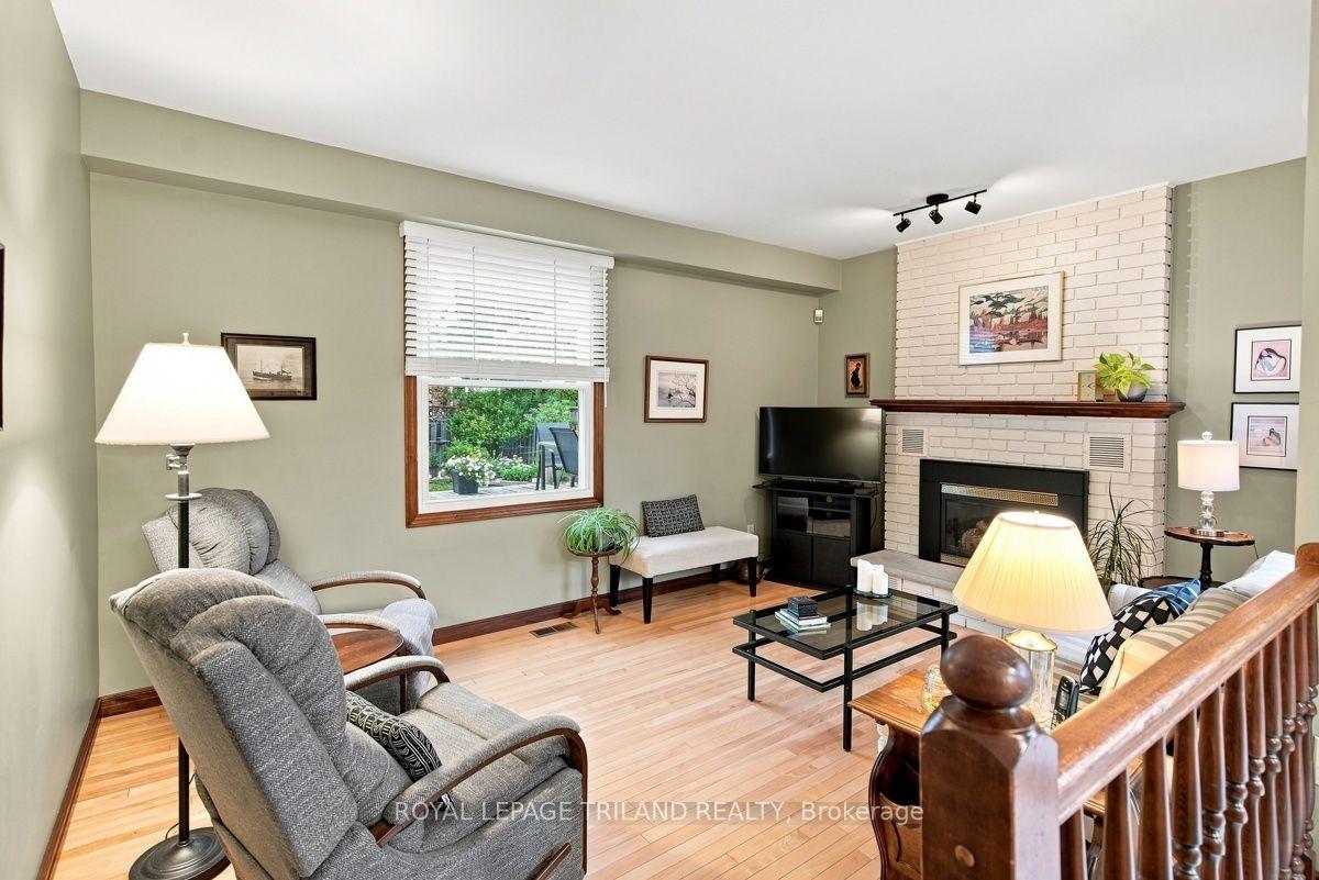 Photo 19 of 7 Glenview Crescent, London, North H — HOMEH