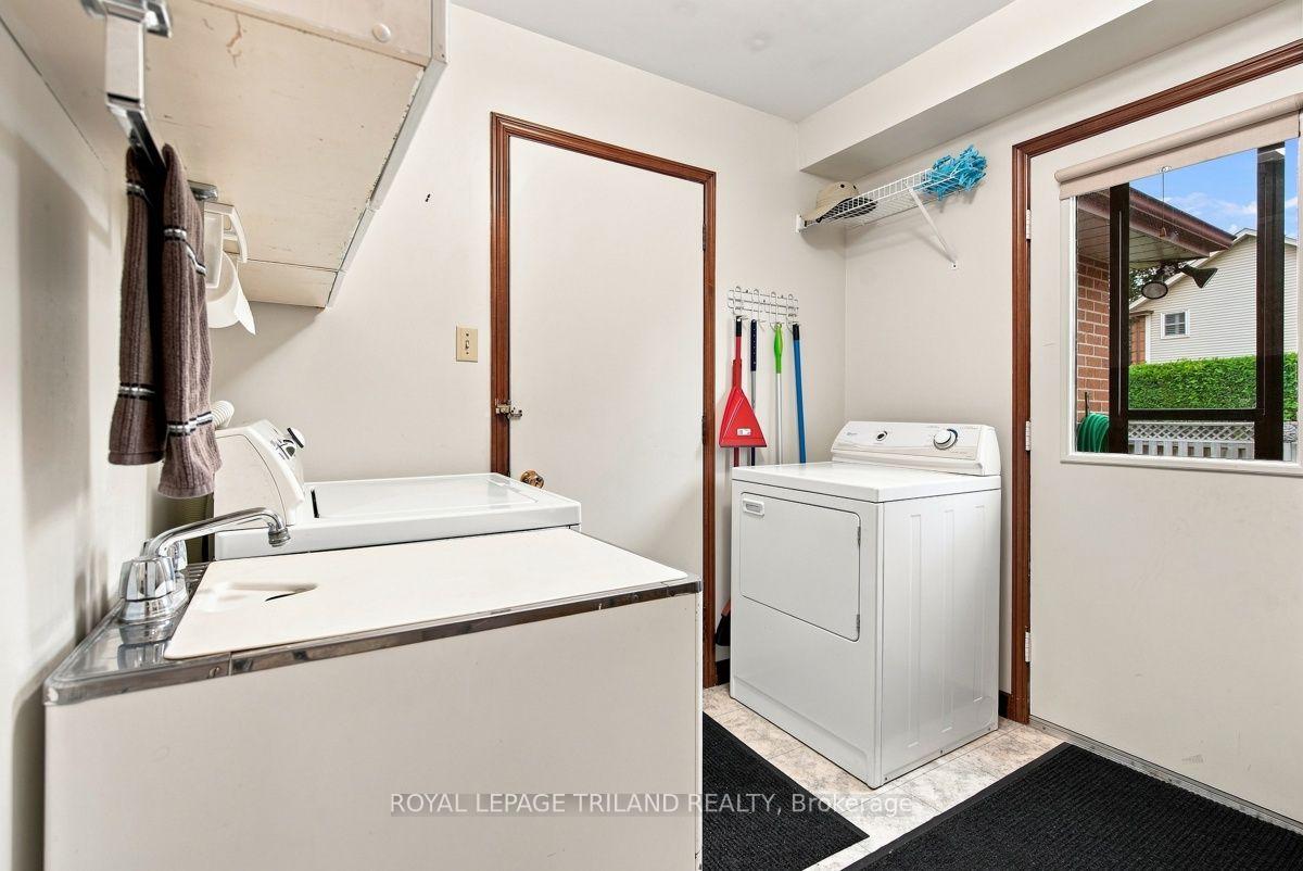 Photo 24 of 7 Glenview Crescent, London, North H — HOMEH
