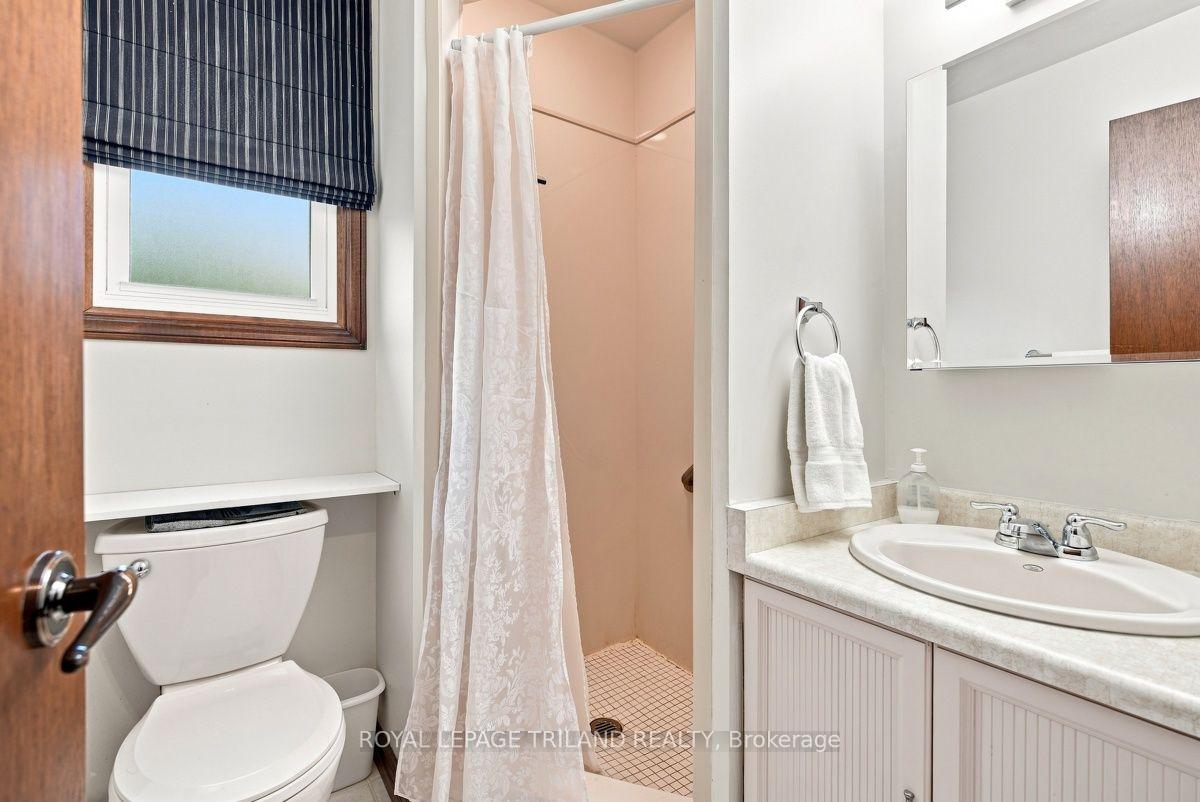 Photo 28 of 7 Glenview Crescent, London, North H — HOMEH