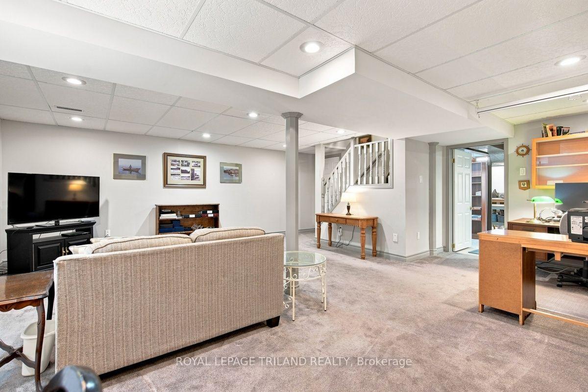 Photo 36 of 7 Glenview Crescent, London, North H — HOMEH
