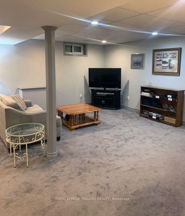 Photo 37 of 7 Glenview Crescent, London, North H — HOMEH