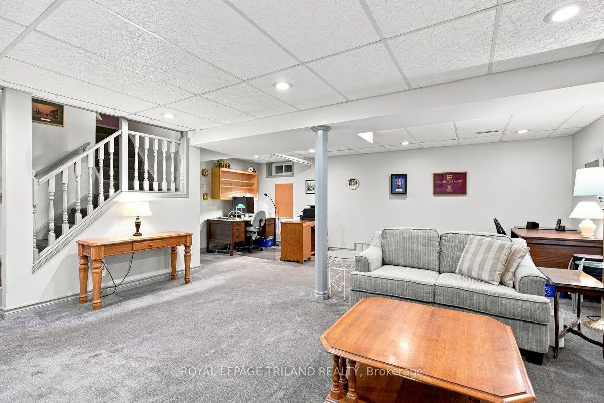 Photo 39 of 7 Glenview Crescent, London, North H — HOMEH