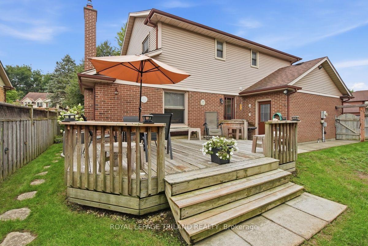 Photo 45 of 7 Glenview Crescent, London, North H — HOMEH