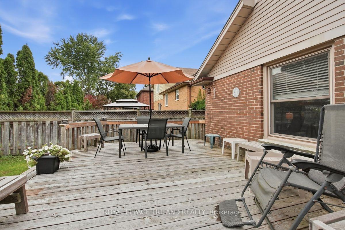 Photo 46 of 7 Glenview Crescent, London, North H — HOMEH