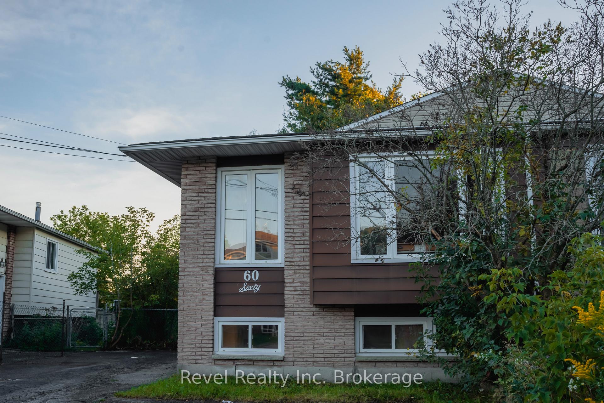 Photo 4 of 60 Sherryl Crescent, North Bay, College Heights — HOMEH