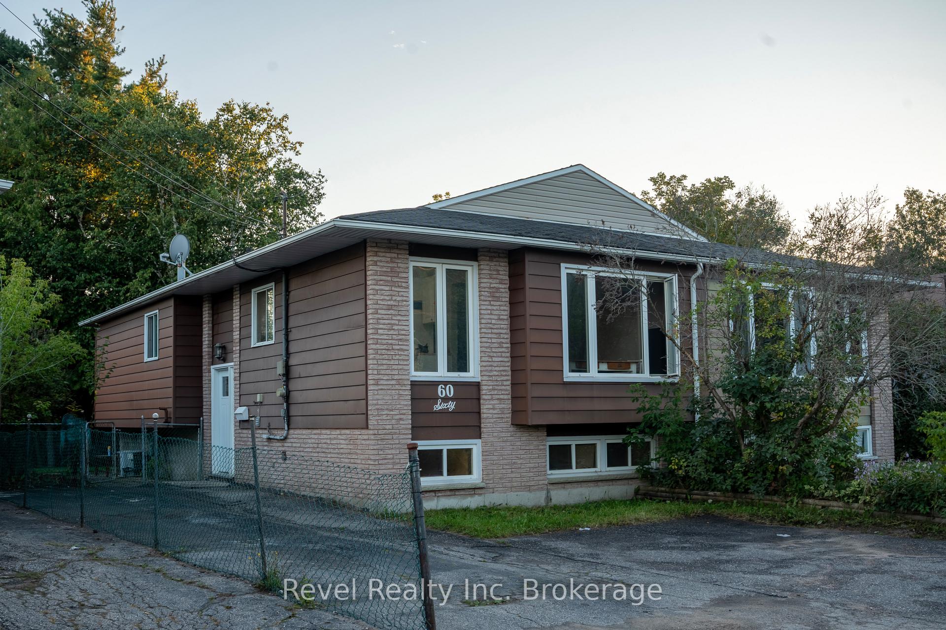 Photo 5 of 60 Sherryl Crescent, North Bay, College Heights — HOMEH