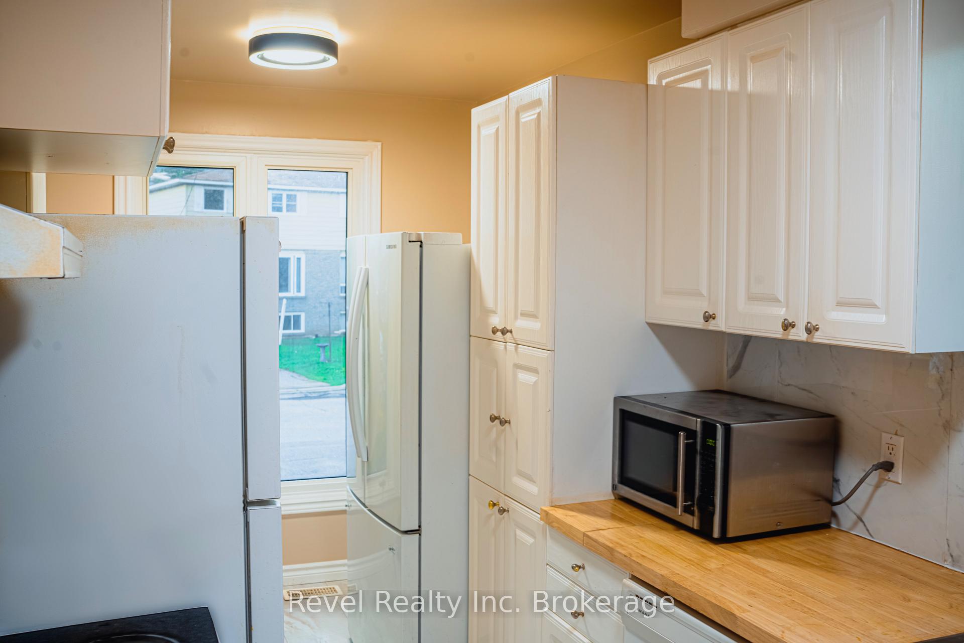 Photo 8 of 60 Sherryl Crescent, North Bay, College Heights — HOMEH