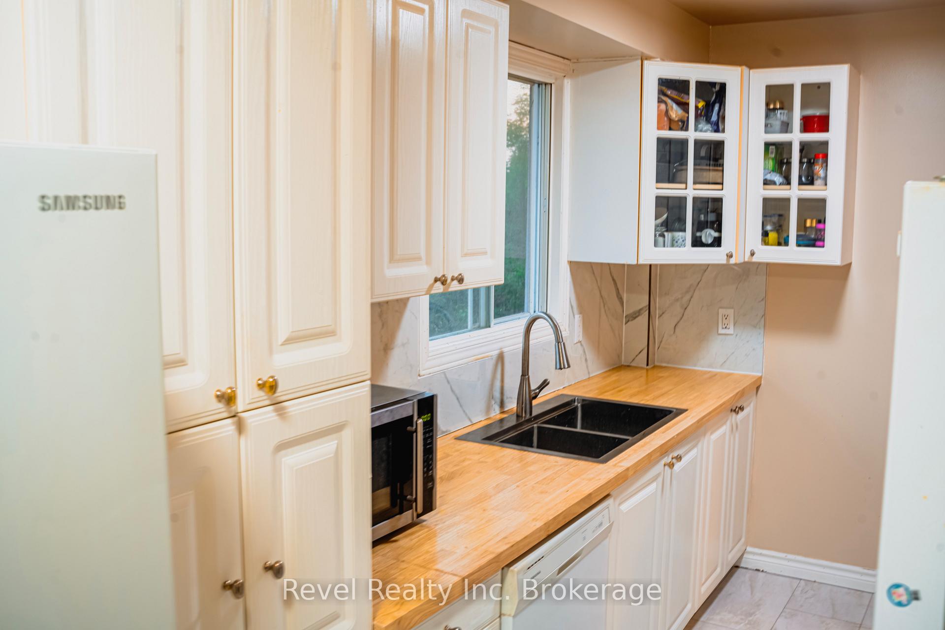 Photo 9 of 60 Sherryl Crescent, North Bay, College Heights — HOMEH