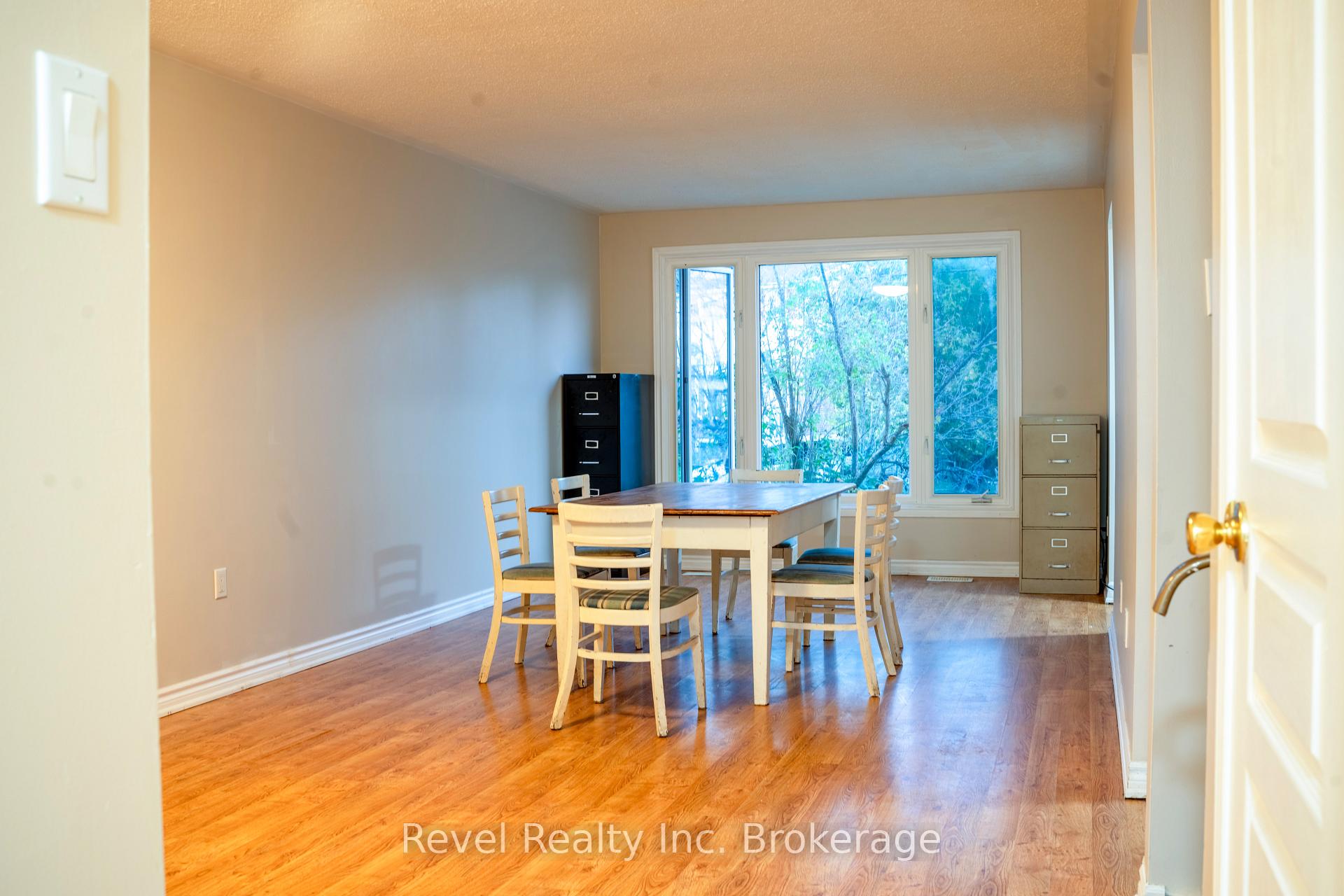 Photo 11 of 60 Sherryl Crescent, North Bay, College Heights — HOMEH
