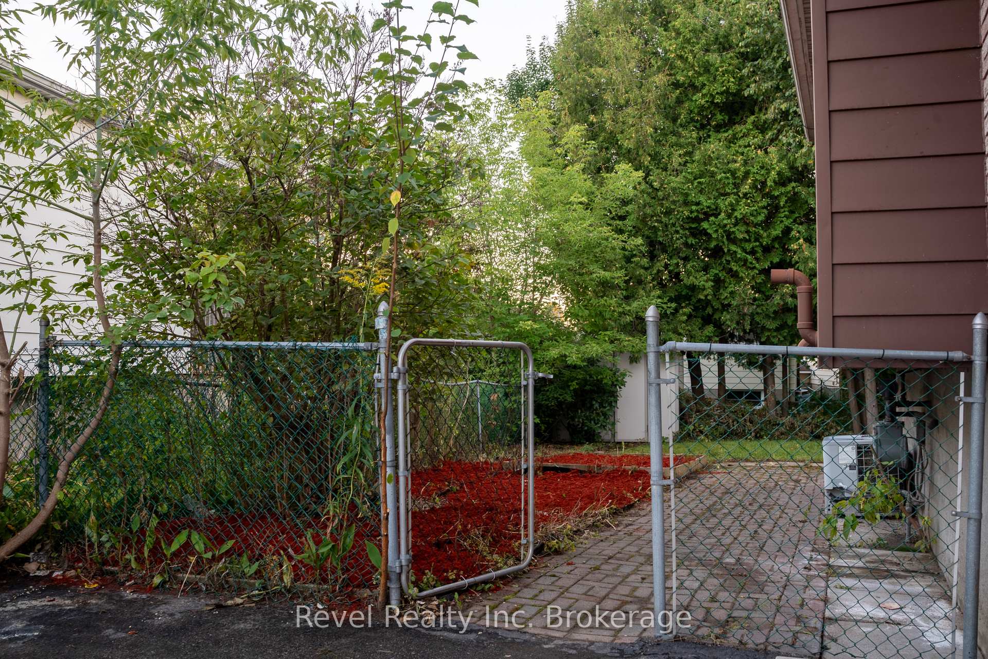 Photo 26 of 60 Sherryl Crescent, North Bay, College Heights — HOMEH