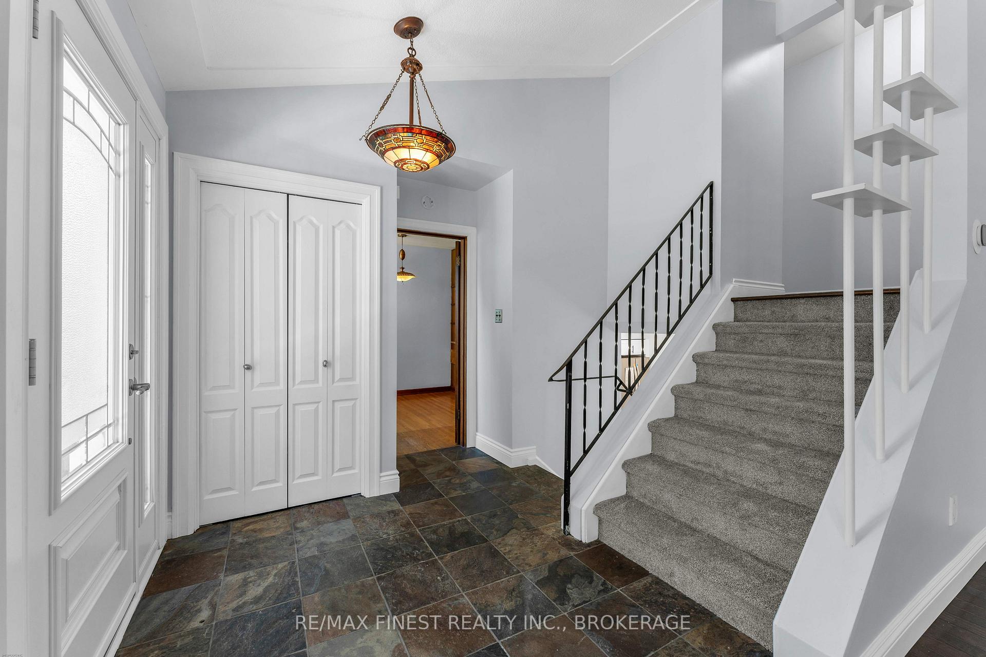 Photo 4 of 60 Sherwood Drive, Kingston, West of Sir John A. Blvd — HOMEH