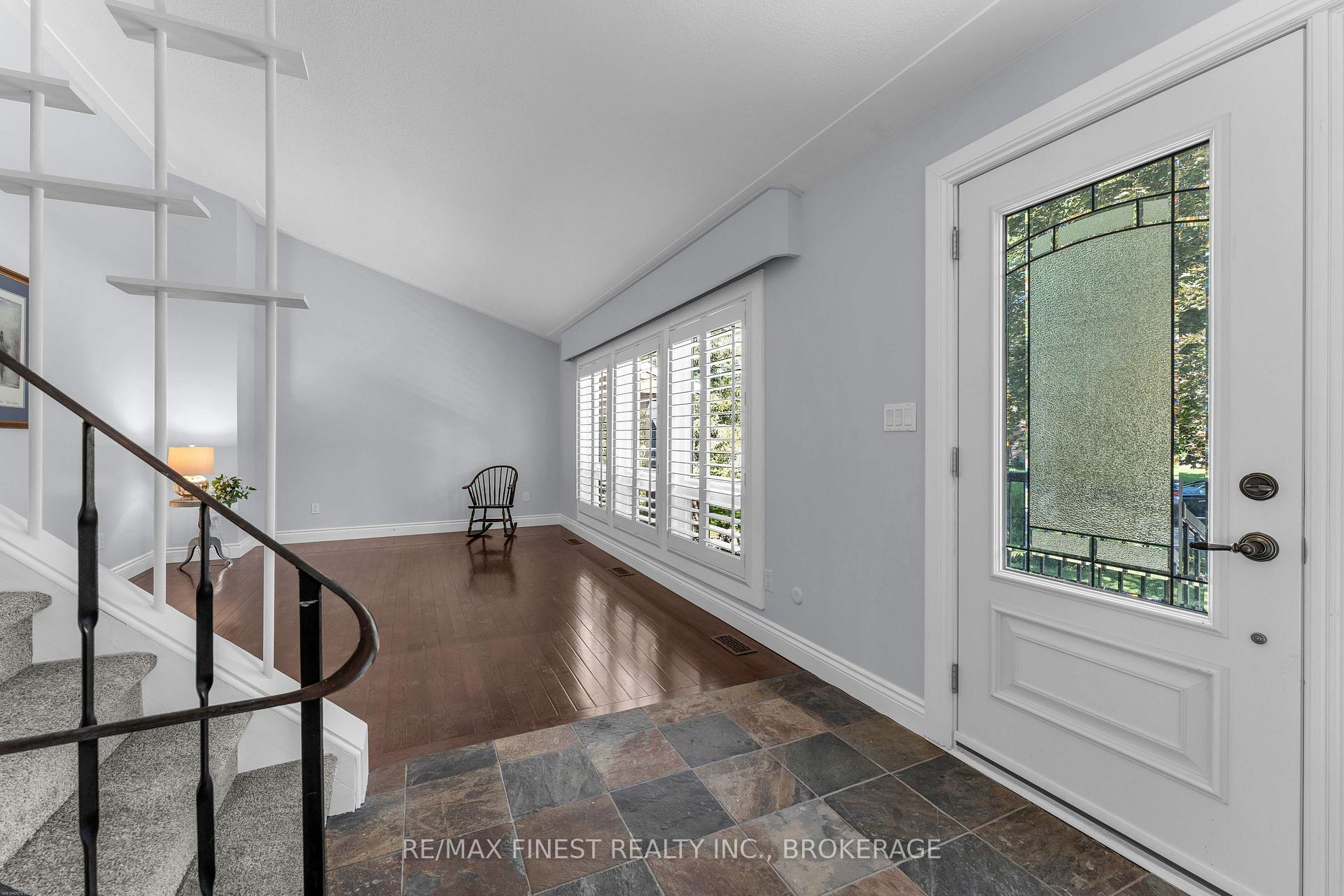 Photo 5 of 60 Sherwood Drive, Kingston, West of Sir John A. Blvd — HOMEH