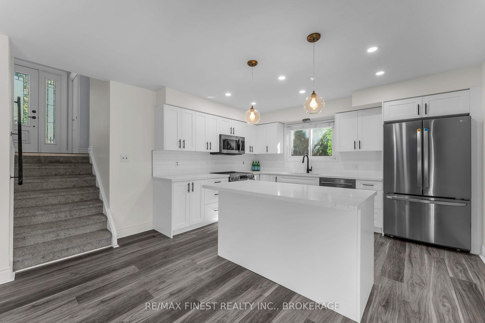 Photo 10 of 60 Sherwood Drive, Kingston, West of Sir John A. Blvd — HOMEH