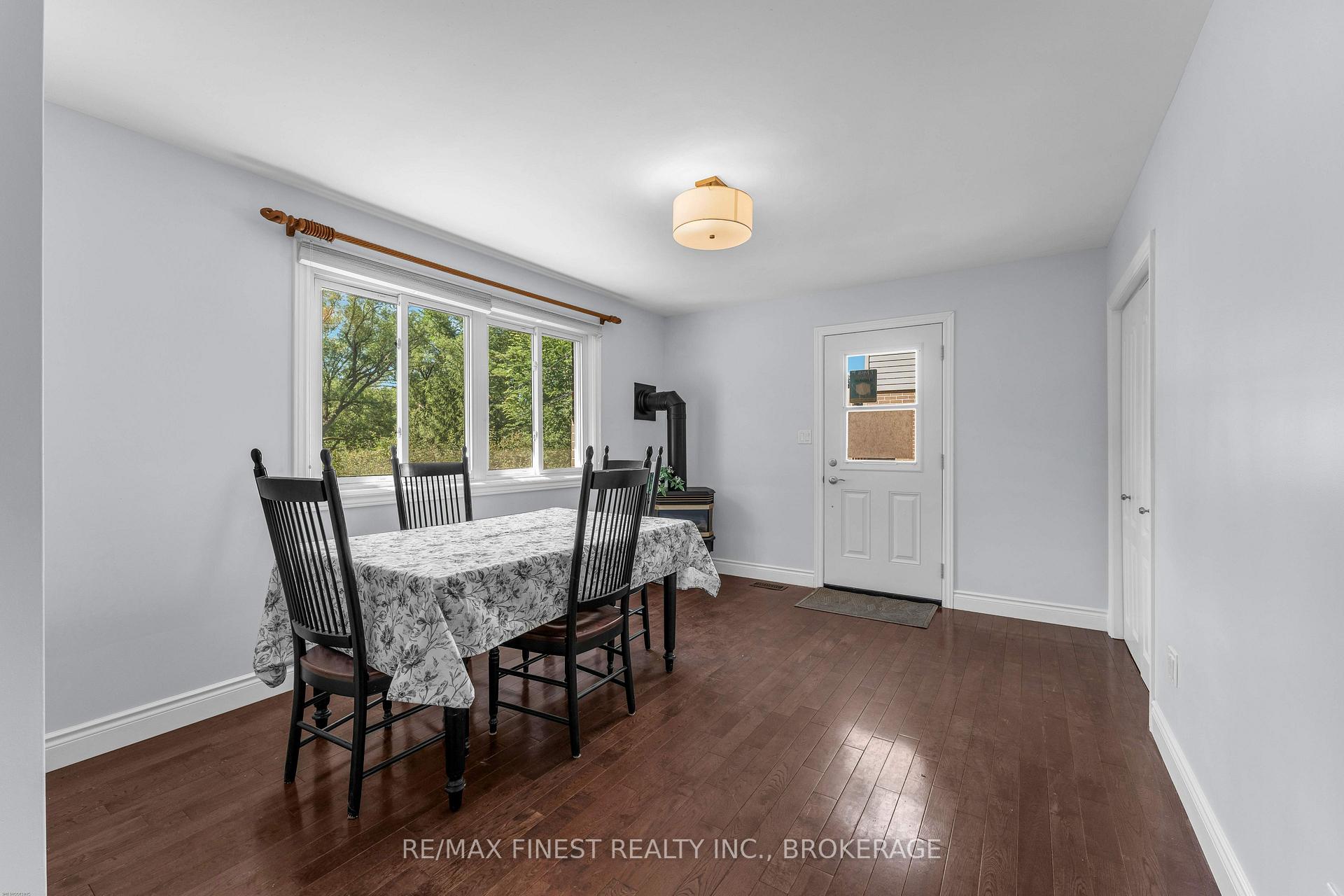 Photo 16 of 60 Sherwood Drive, Kingston, West of Sir John A. Blvd — HOMEH