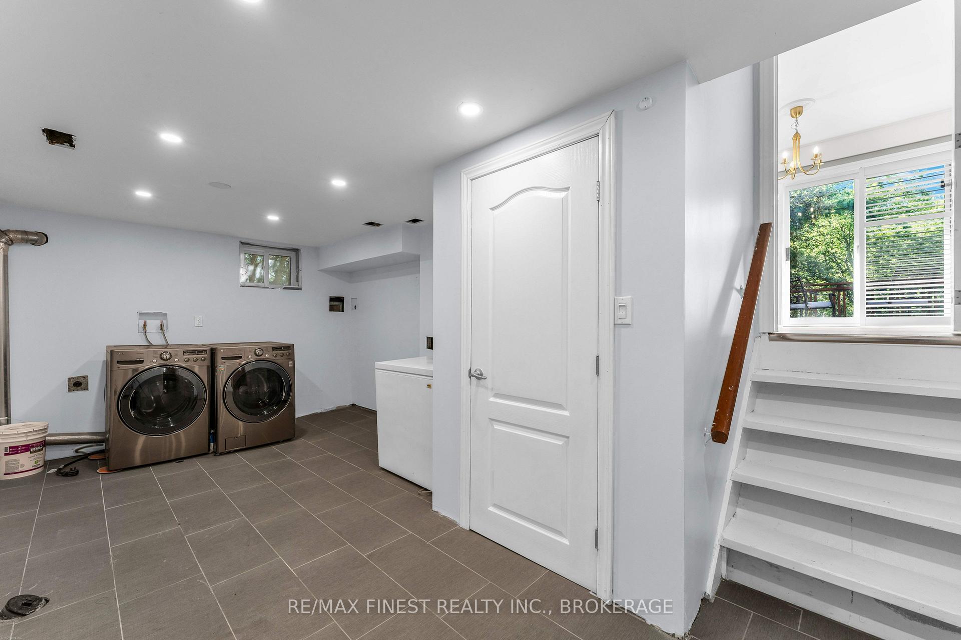 Photo 28 of 60 Sherwood Drive, Kingston, West of Sir John A. Blvd — HOMEH