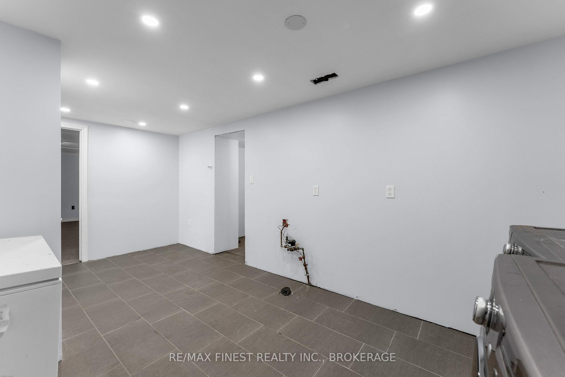 Photo 29 of 60 Sherwood Drive, Kingston, West of Sir John A. Blvd — HOMEH