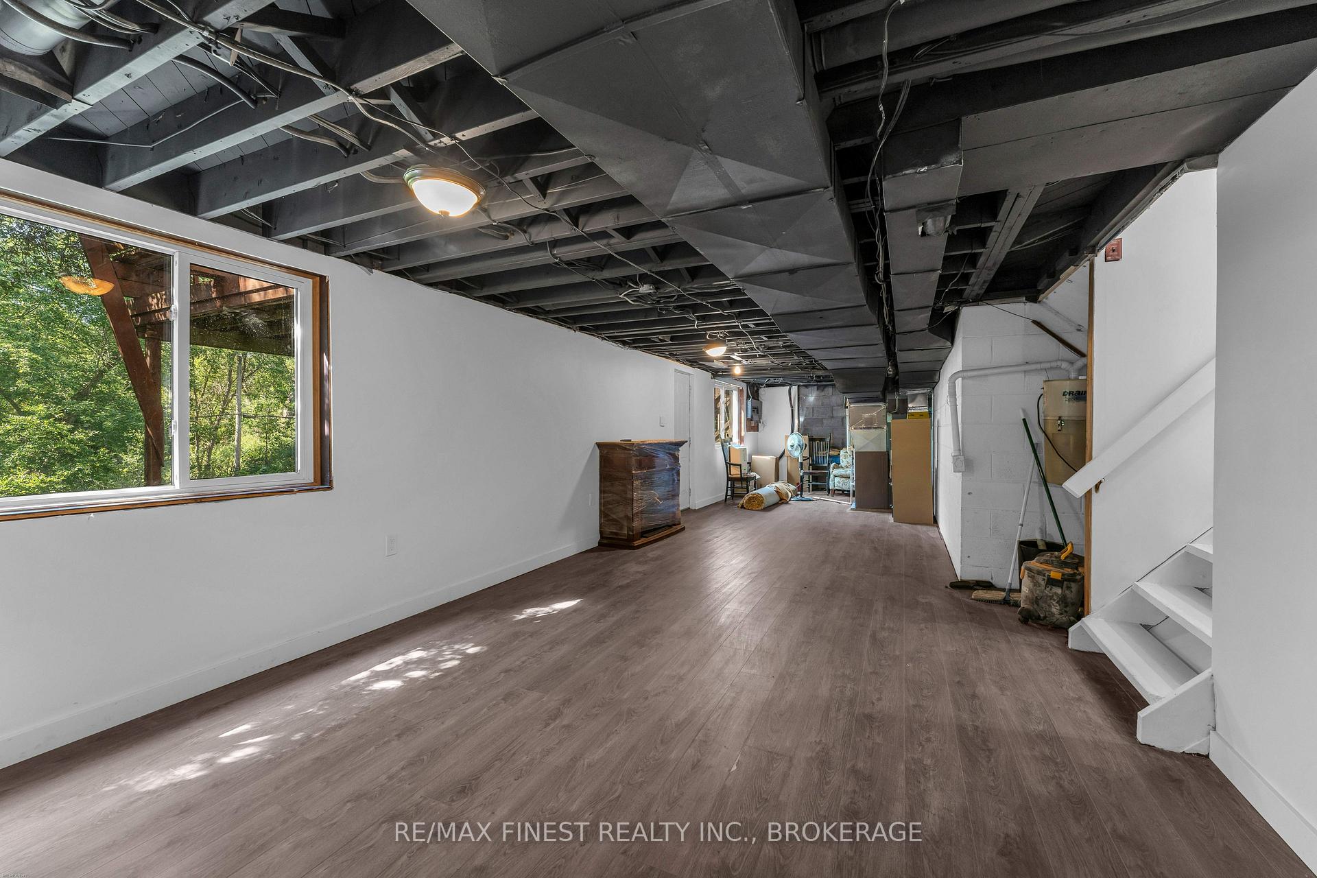 Photo 33 of 60 Sherwood Drive, Kingston, West of Sir John A. Blvd — HOMEH