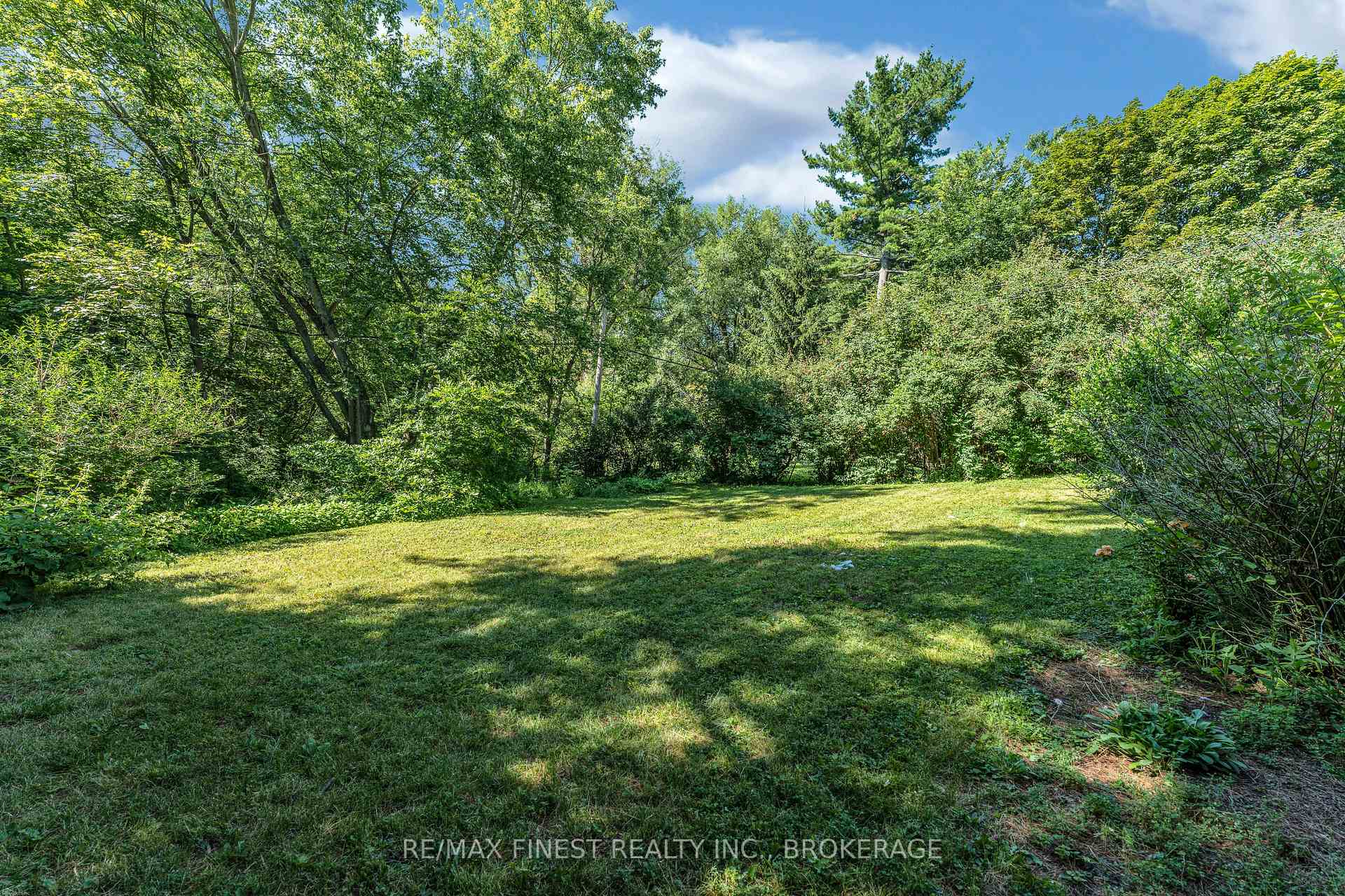 Photo 38 of 60 Sherwood Drive, Kingston, West of Sir John A. Blvd — HOMEH